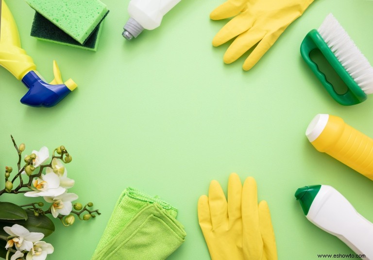 9 recetas de bricolaje para productos de limpieza caseros 