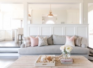 8 consejos expertos para limpiar la sala de estar y renovarla por completo