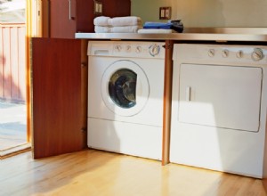 7 cosas sorprendentes que puedes limpiar en la lavadora 