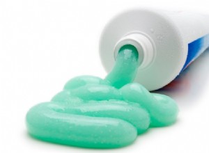 10 usos geniales e inesperados de la pasta de dientes en casa