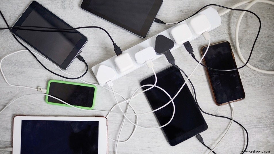 6 consejos de limpieza para organizar los cables y cables en su hogar 