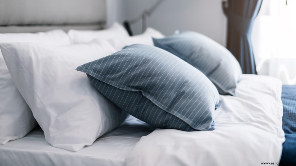 Cómo lavar las almohadas para que permanezcan libres de polvo y duren más 