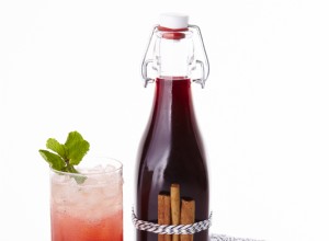 Beneficios del té de hibisco para la salud: reduce la presión arterial y fortalece tu inmunidad