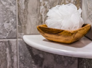 7 errores en la ducha que están arruinando tu piel, según los dermatólogos 