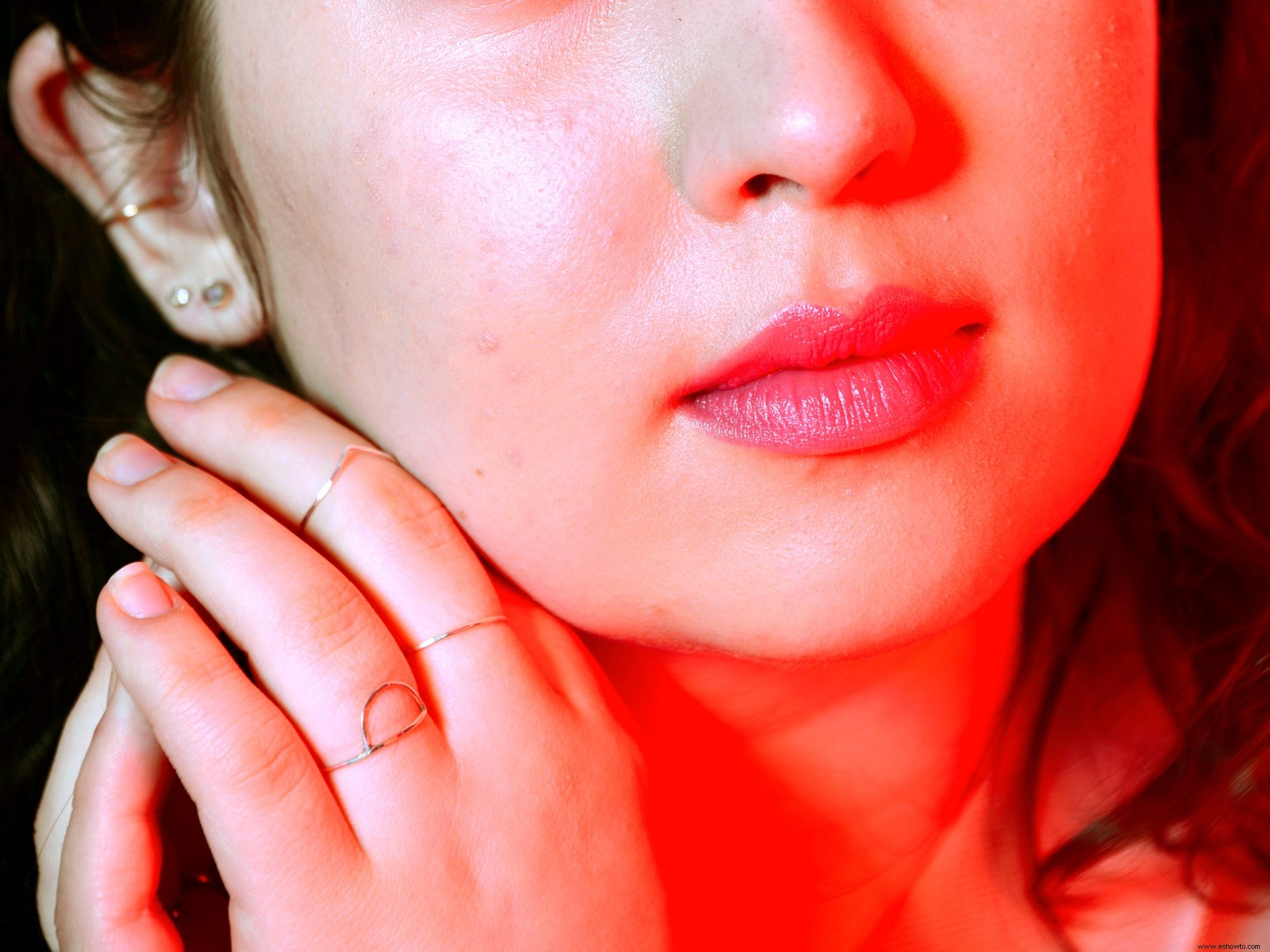 Pregúntele a un editor de belleza:cómo saber si tiene la piel congestionada, además de los mejores productos para los poros obstruidos 