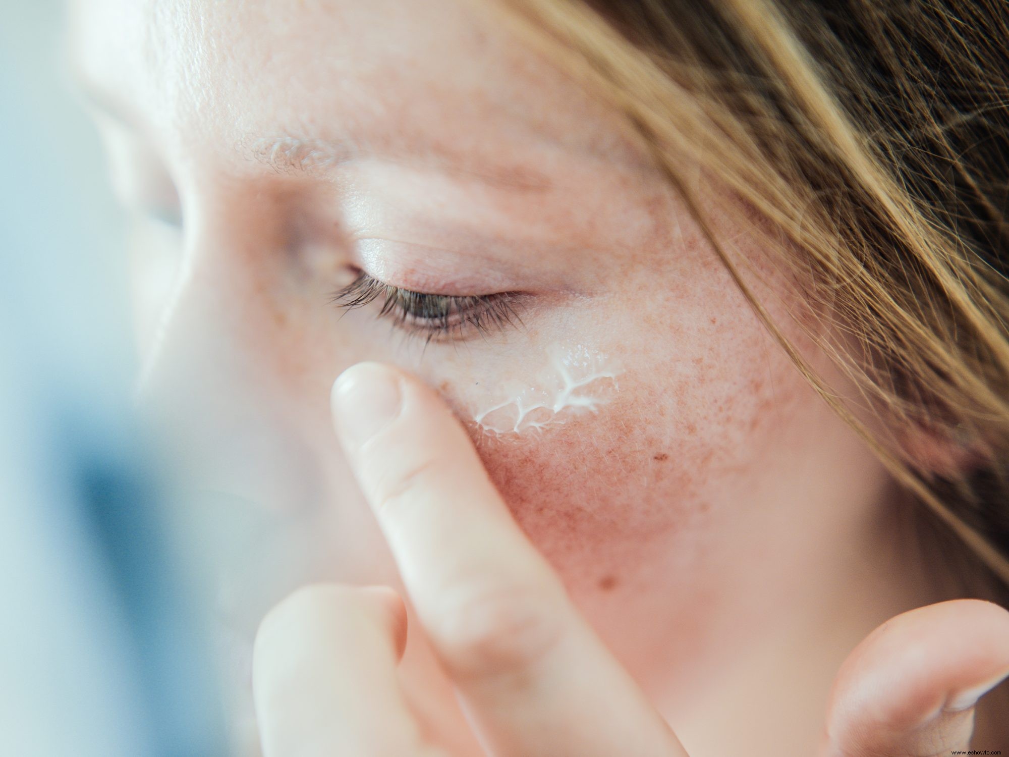 Las ceramidas son los héroes anónimos para la piel irritada que los expertos quieren que uses 