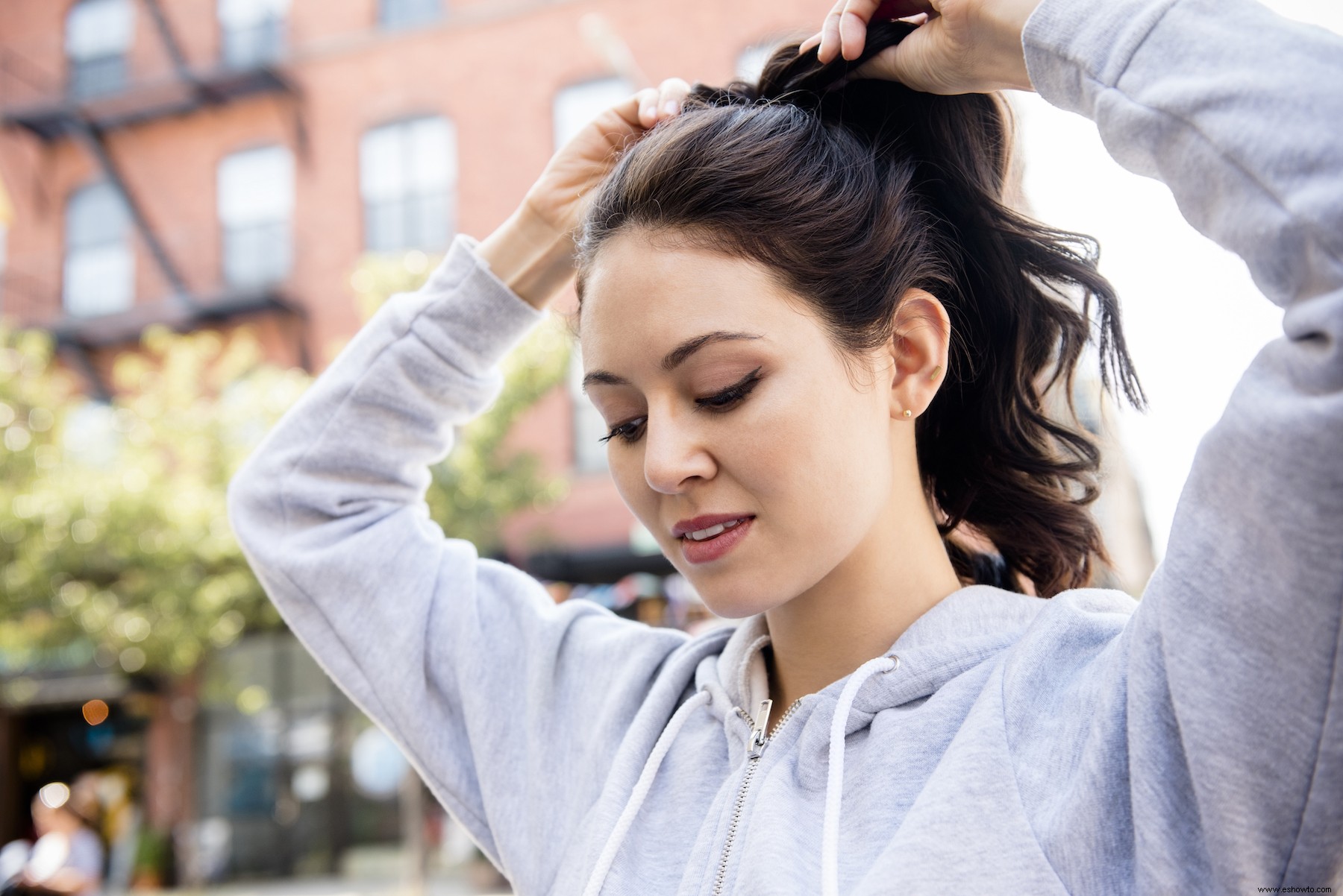 ¿Qué es el microblading del cuero cabelludo? Podría ayudar a las personas con pérdida de cabello 