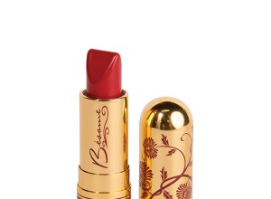 La fascinante historia del pintalabios rojo: símbolo de poder y empoderamiento femenino