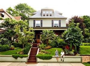 Ganadores Anteriores del Concurso al Mejor Patio Frontal de América: El Jardín Tropical de Kevin Prall en Pensilvania