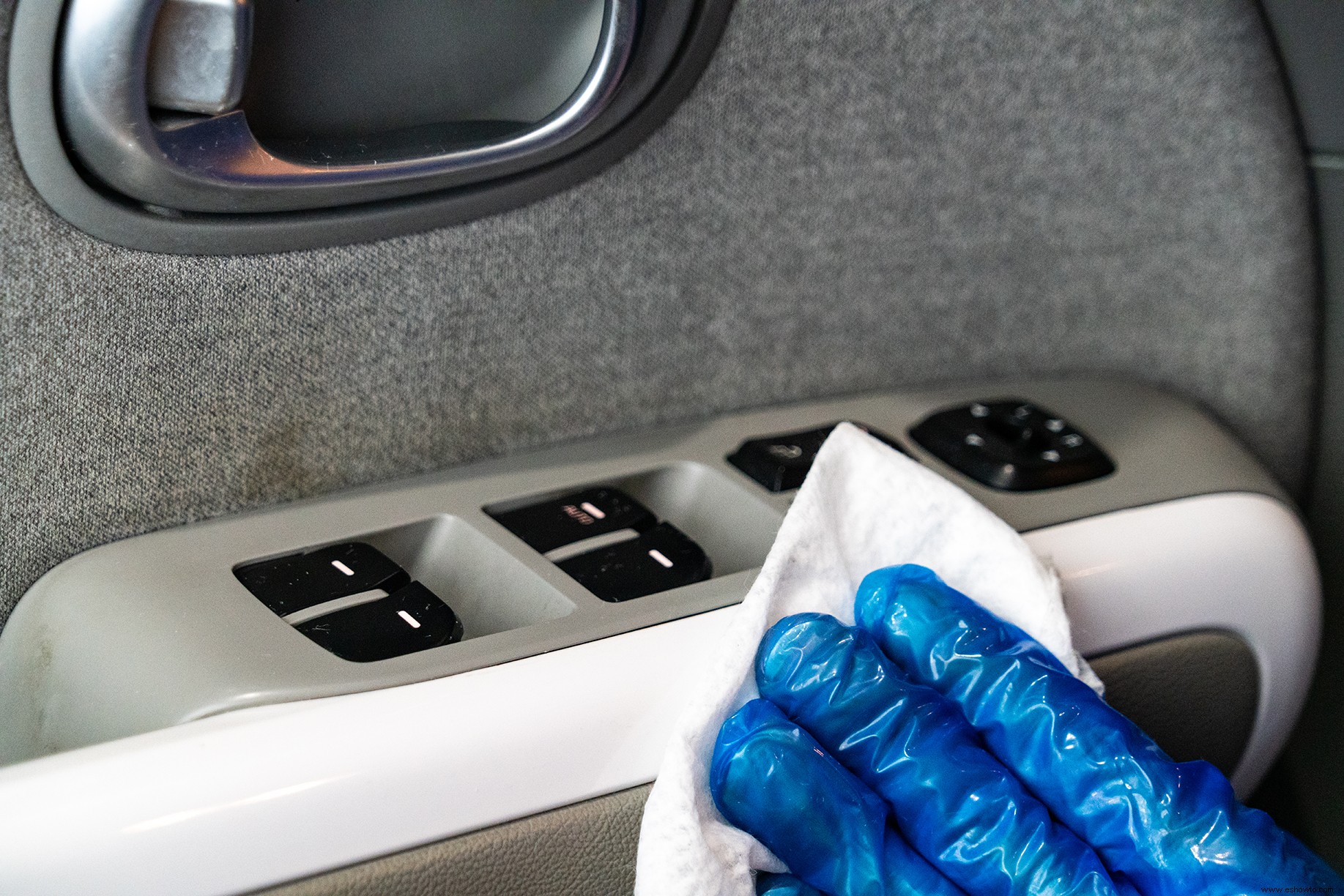 Su automóvil está incluso más sucio que el asiento de un inodoro:así es como se desinfecta 