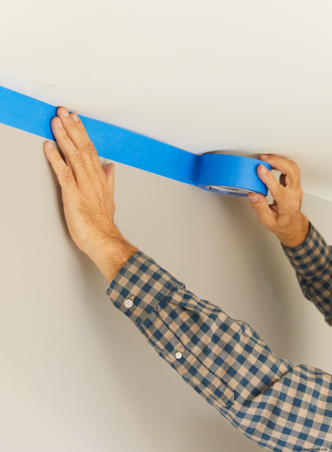 Cómo pintar un techo:los mejores consejos para un acabado sin rayas 