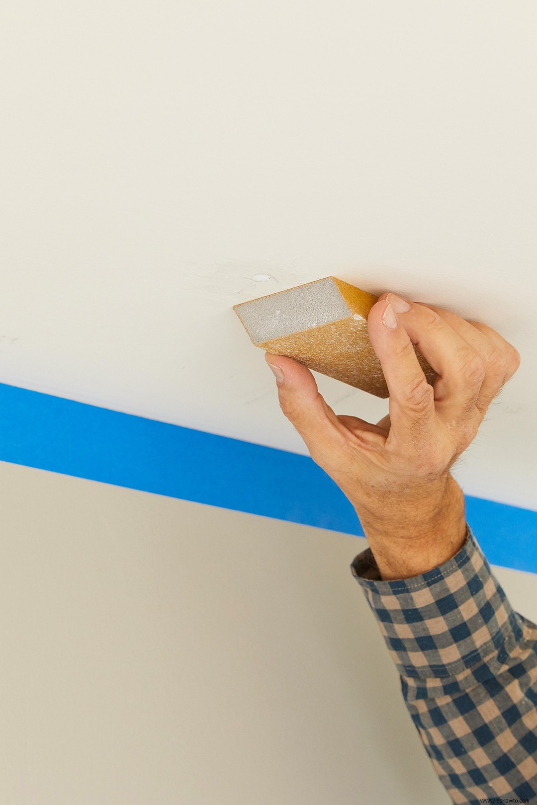 Cómo pintar un techo:los mejores consejos para un acabado sin rayas 