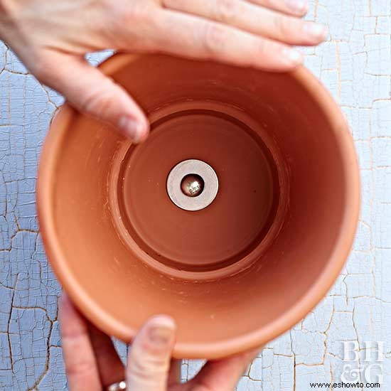 Cómo hacer una casa para pájaros en forma de maceta 