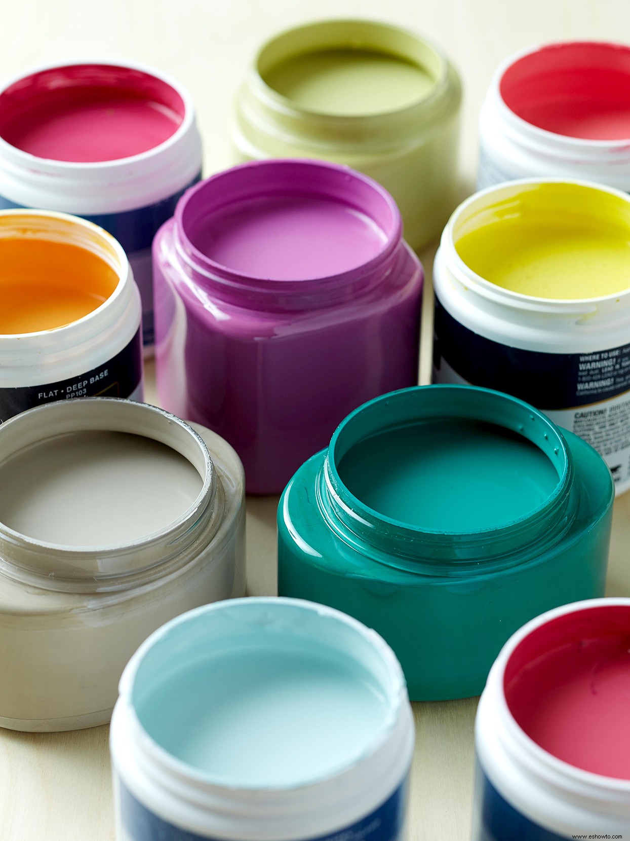 12 usos geniales para los botes de pintura de muestra sobrantes 