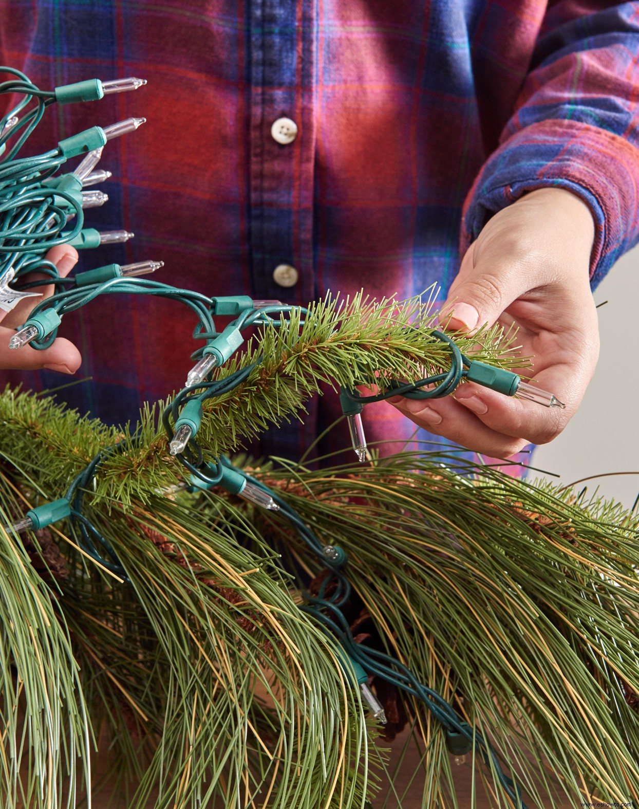 Cómo colgar guirnaldas para una decoración festiva sin daños 