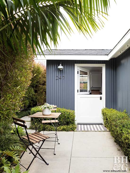 Esta casa de bungalows de California se mantiene fresca en 550 pies cuadrados 