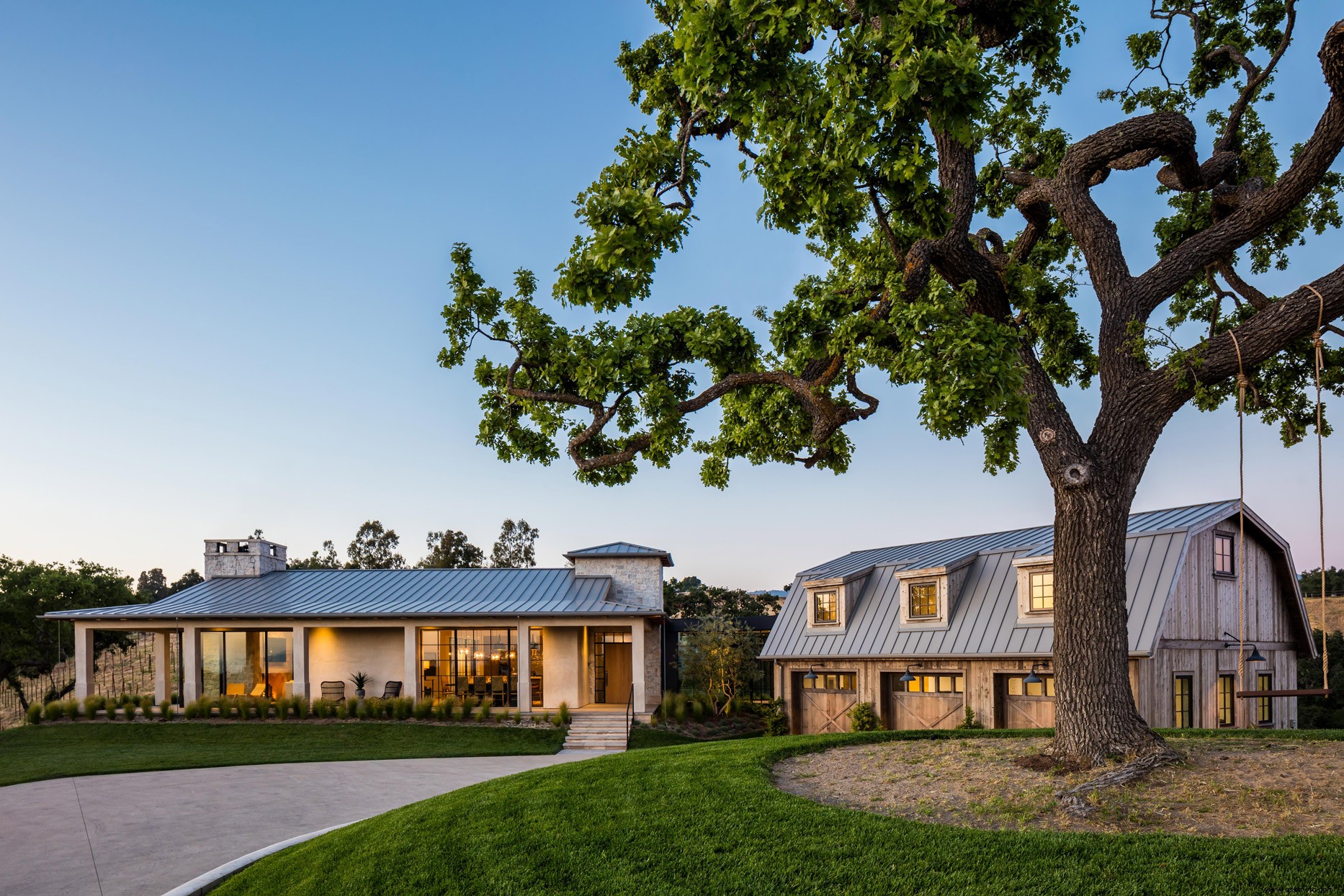 Vistas panorámicas y detalles rústicos hacen de esta casa de California un sueño hecho realidad 