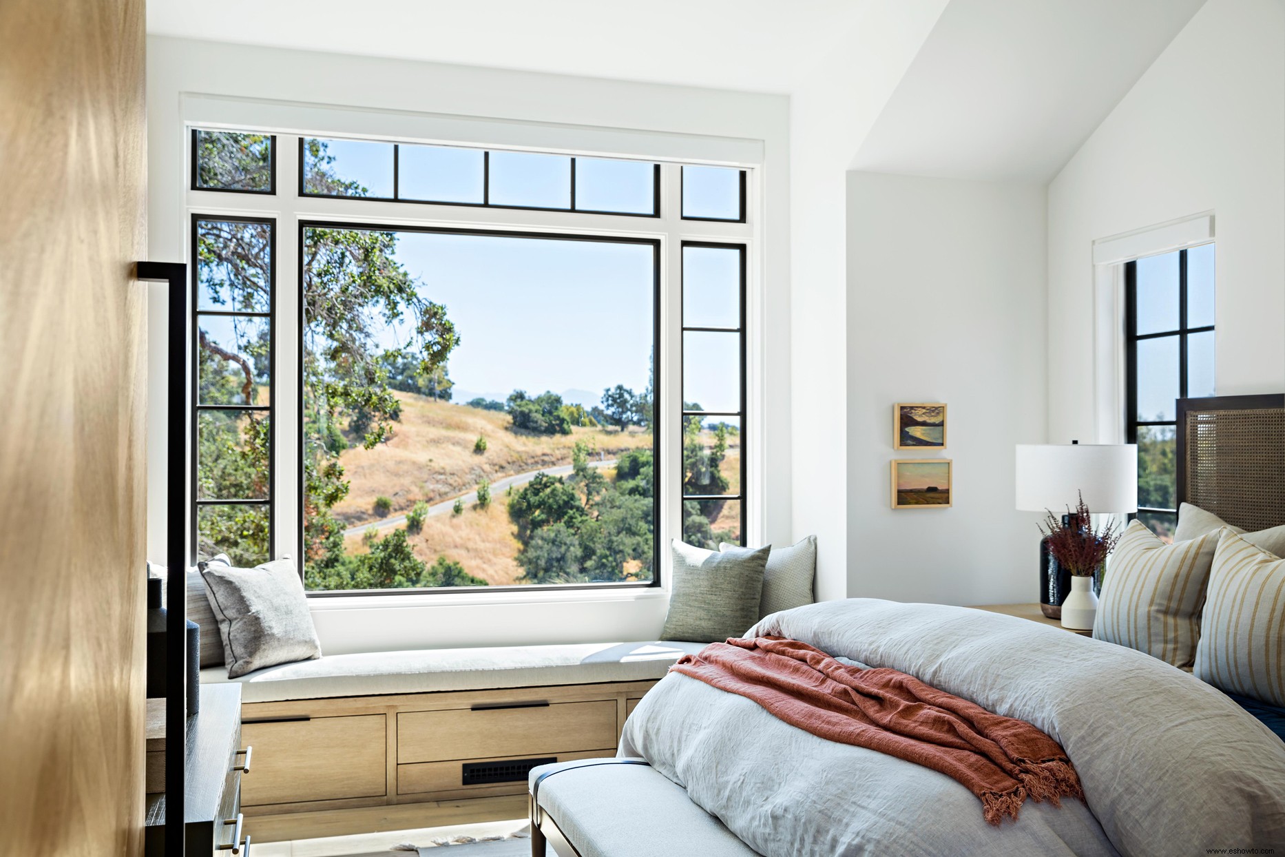 Vistas panorámicas y detalles rústicos hacen de esta casa de California un sueño hecho realidad 