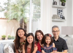 Cómo esta familia transformó su casa prefabricada en un hogar único con proyectos de bricolaje DIY