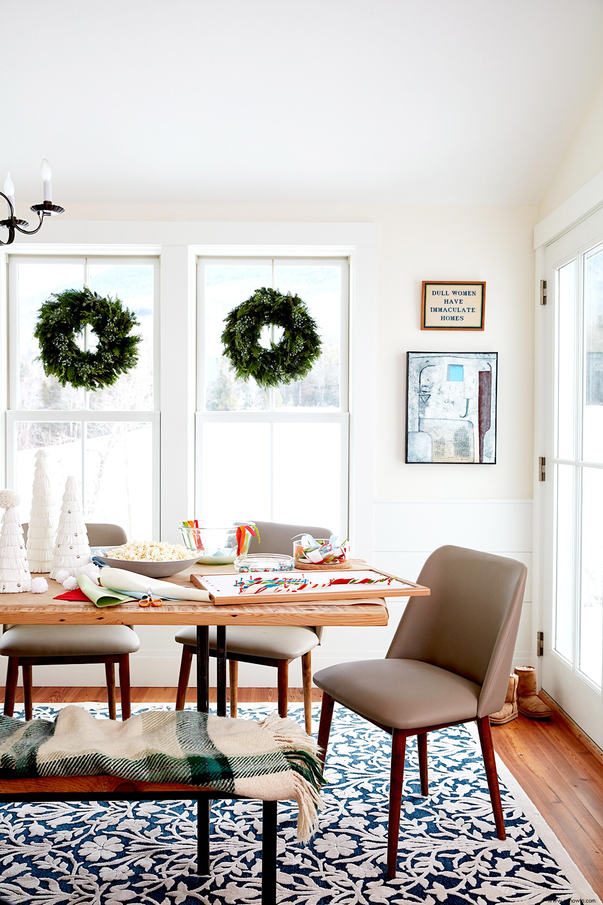 Cómo decorar para las fiestas sin arruinar sus paredes, pisos, ventanas y más 