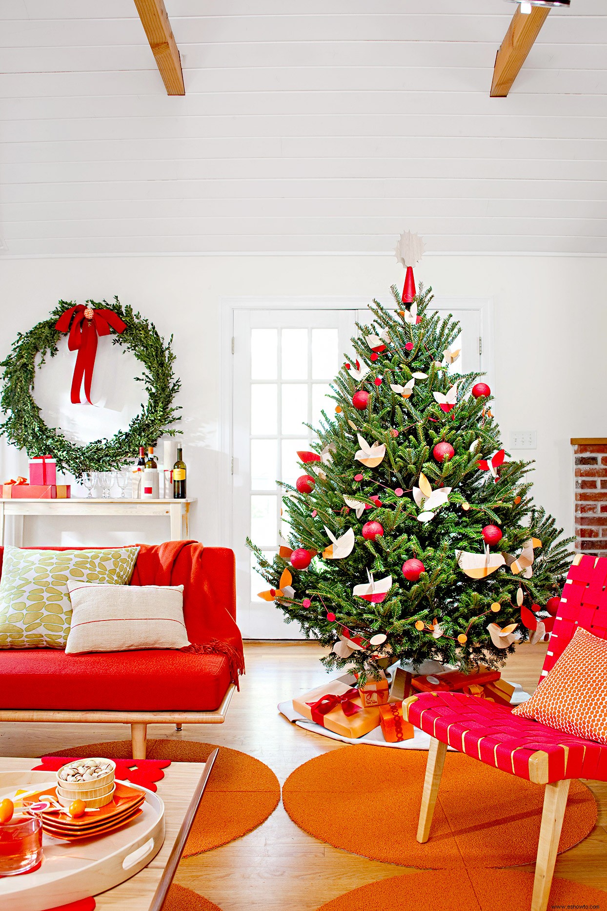 Los 7 mejores tipos de árboles de Navidad para decorar los pasillos este año 