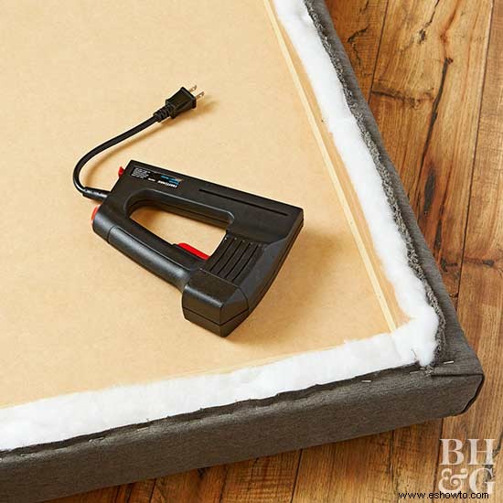 Cómo hacer una cabecera tapizada elegante 