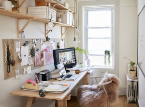Trucos asequibles de IKEA: transforma un rincón pequeño en una oficina en casa productiva