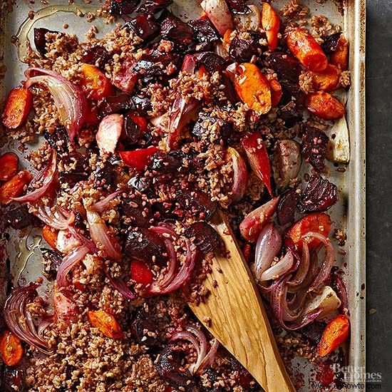 Bulgur asado al horno y verduras de raíz 