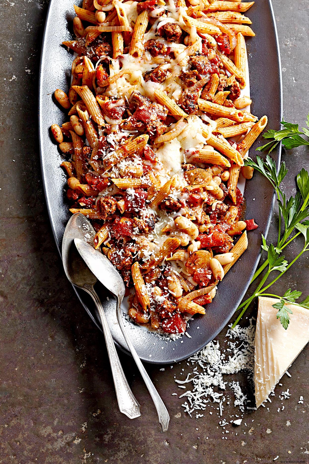 Penne de Salchicha y Frijoles Cannellini 