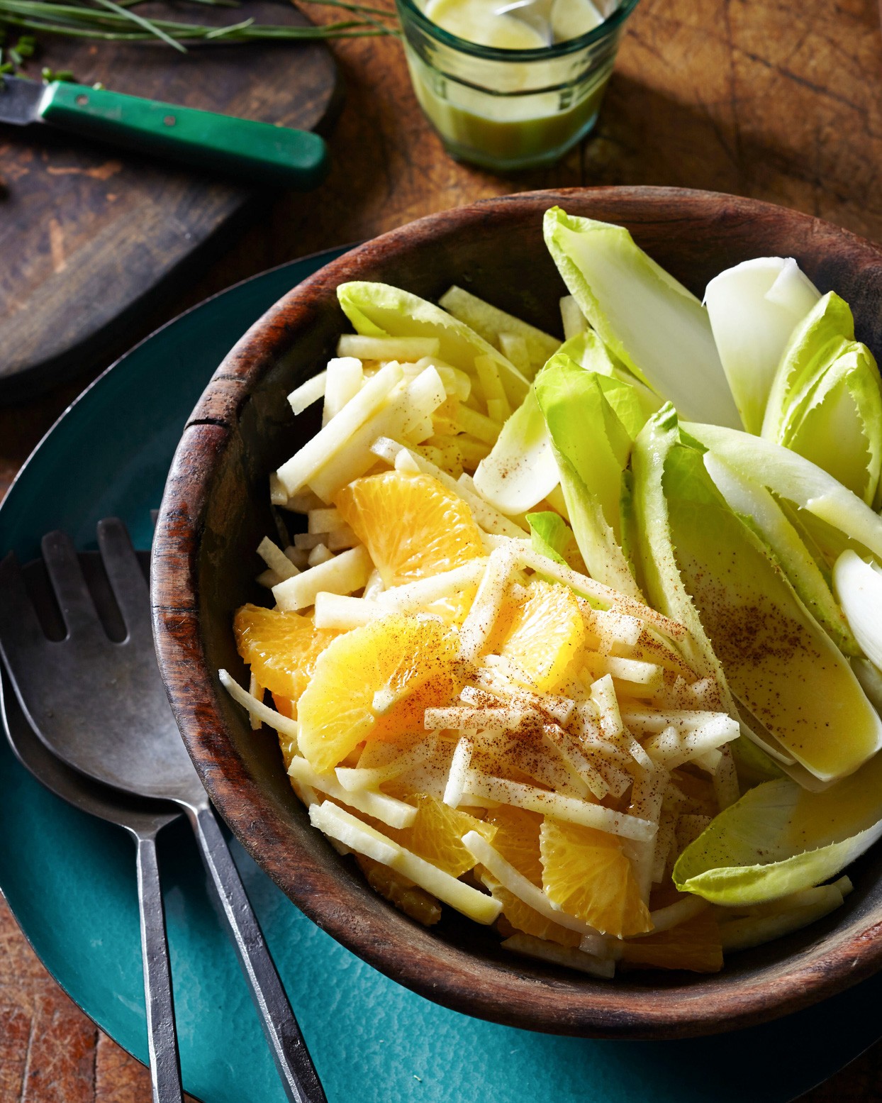 Ensalada De Jícama Y Escarola Belga Con Vinagreta De Tequila Y Naranja 