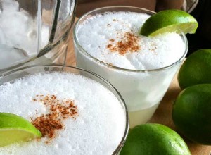 Receta Auténtica del Pisco Sour Peruano Tradicional: Ligero y Espumoso