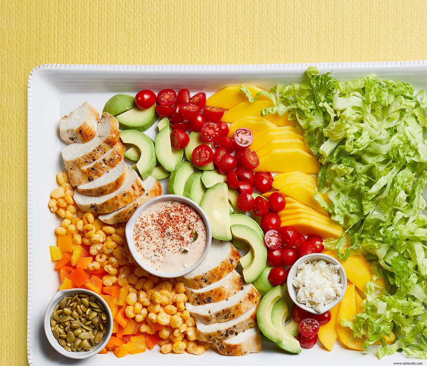 Ensalada Mexicana De Pollo Picado Con Aderezo De Jalapeño 