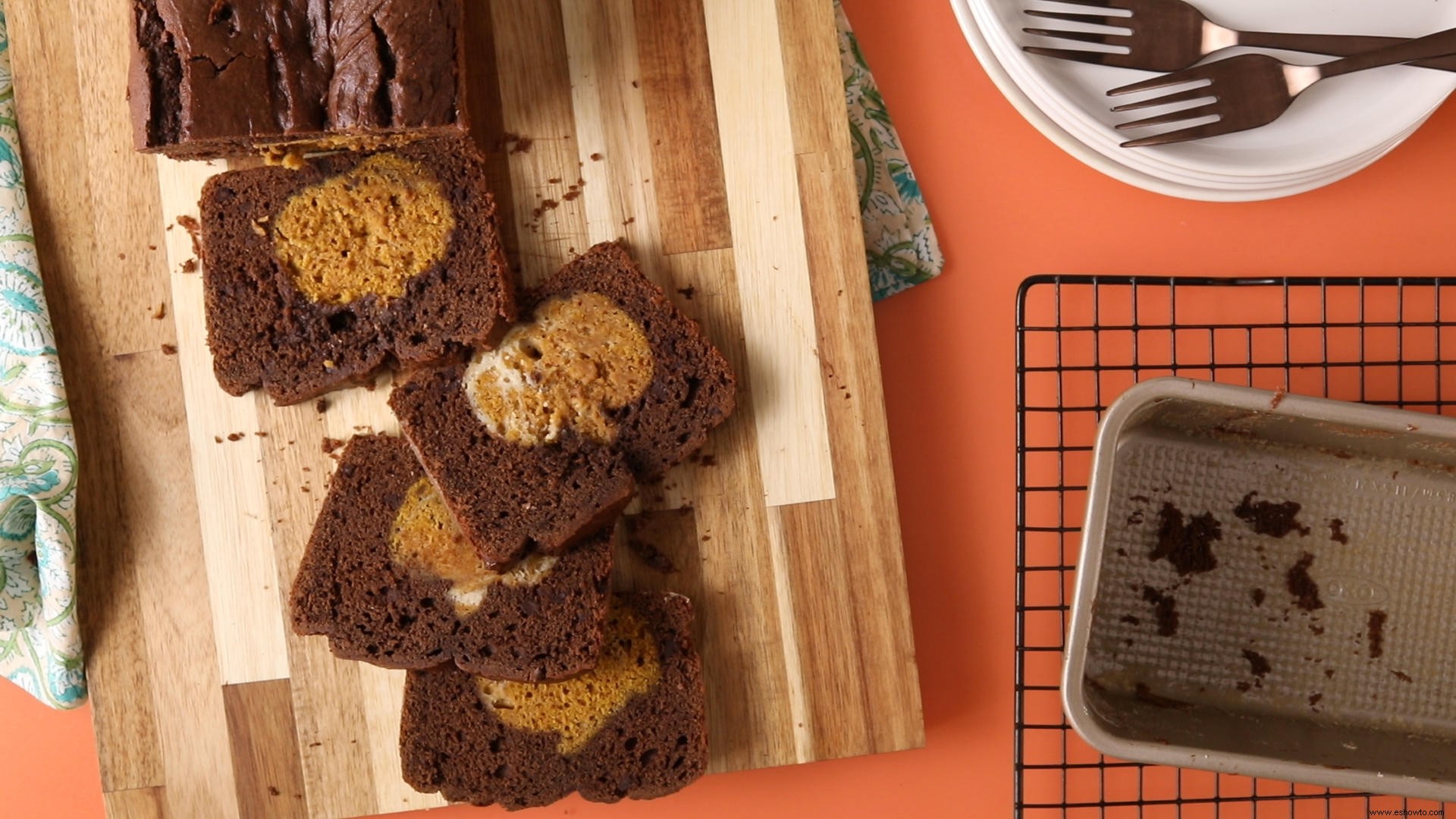 Pan de chocolate con sorpresa en el interior 