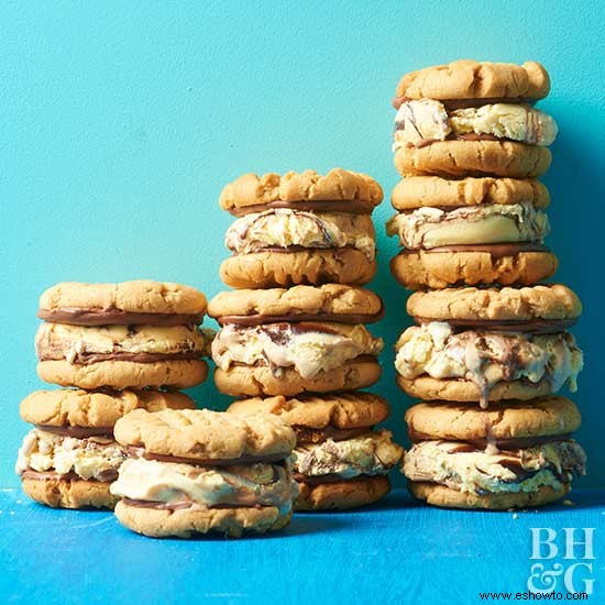 Sándwiches de helado de chocolate y mantequilla de maní 