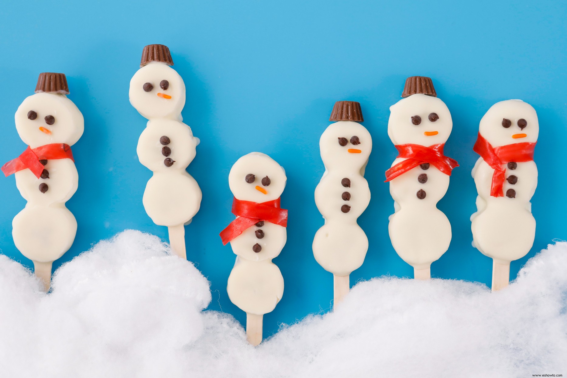 Paletas de plátano congeladas de muñeco de nieve 