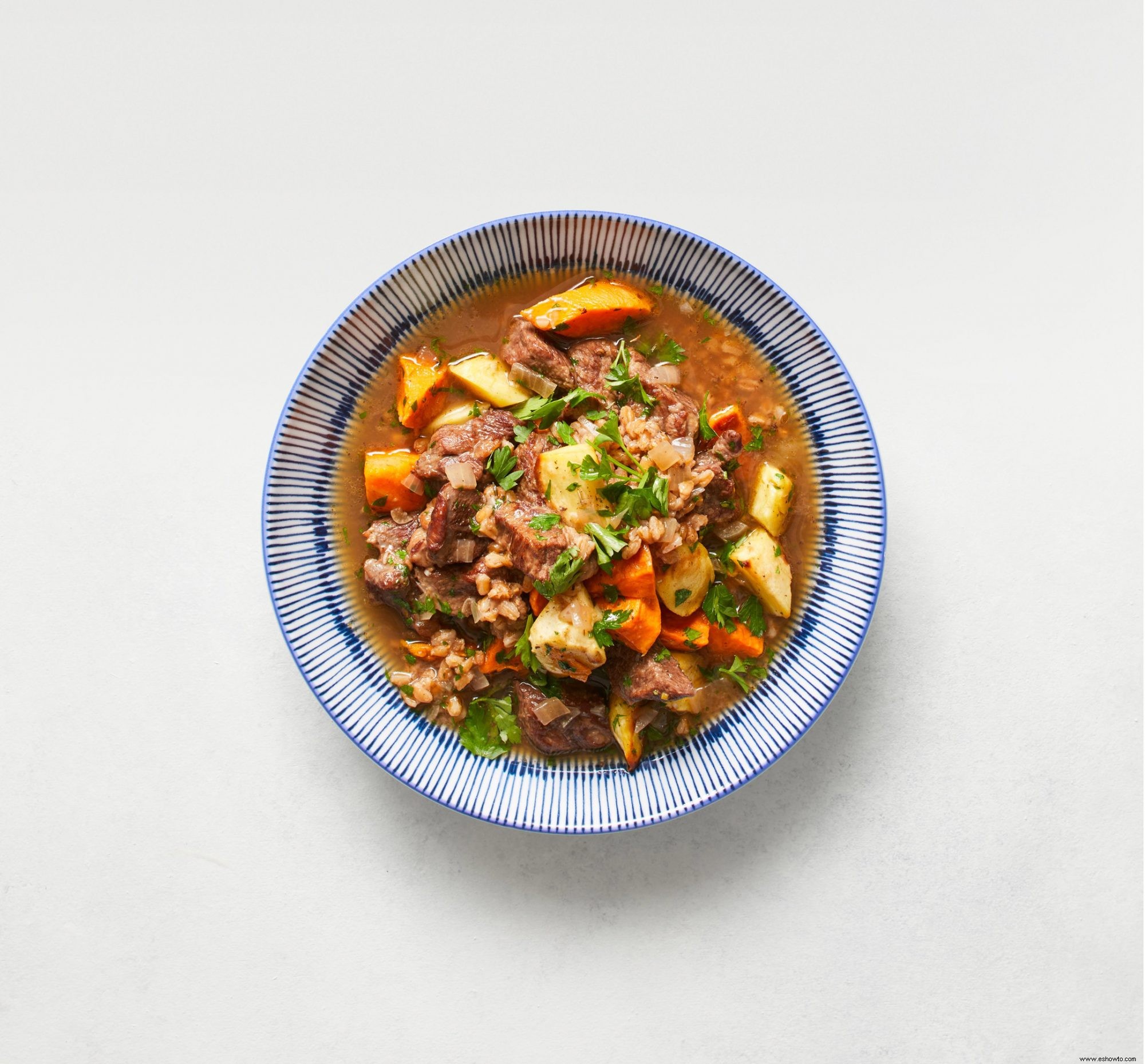 Estofado de Farro y Ternera con Verduras Asadas 