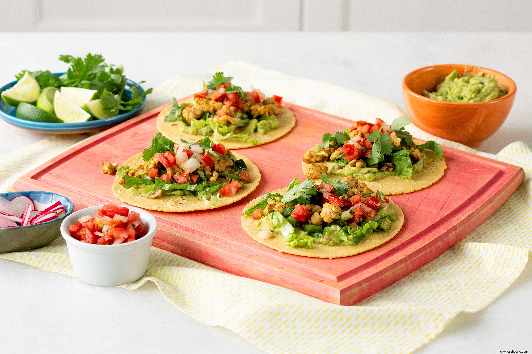 Tacos veganos de tempeh y nueces 