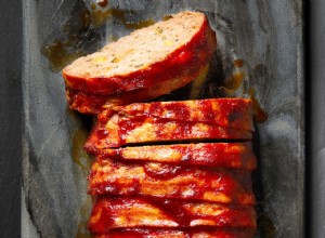 Pastel de Carne Envuelto en Tocino Crujiente con Queso Fundido: Receta Infalible