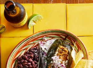 Poblanos rellenos de chorizo 