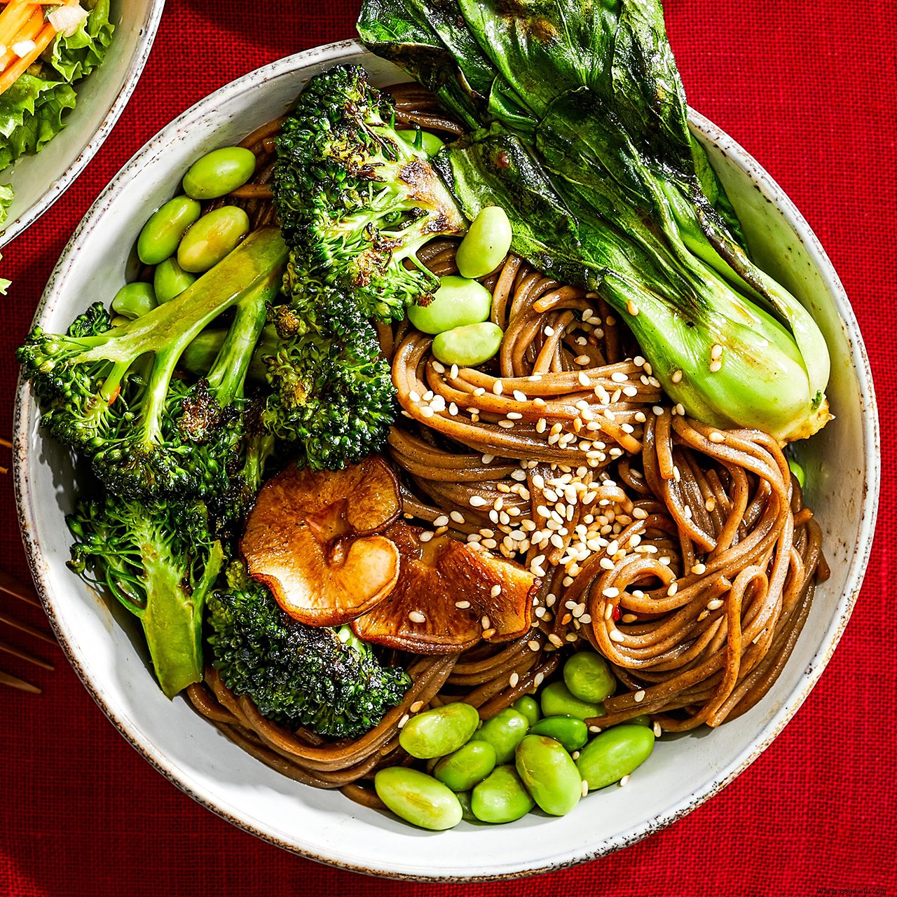 Fideos Soba Con Salsa De Sésamo Y Jengibre 