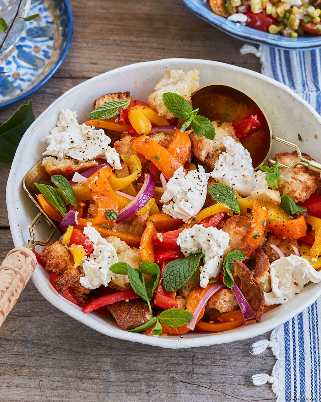 Panzanella de pimiento rojo asado 