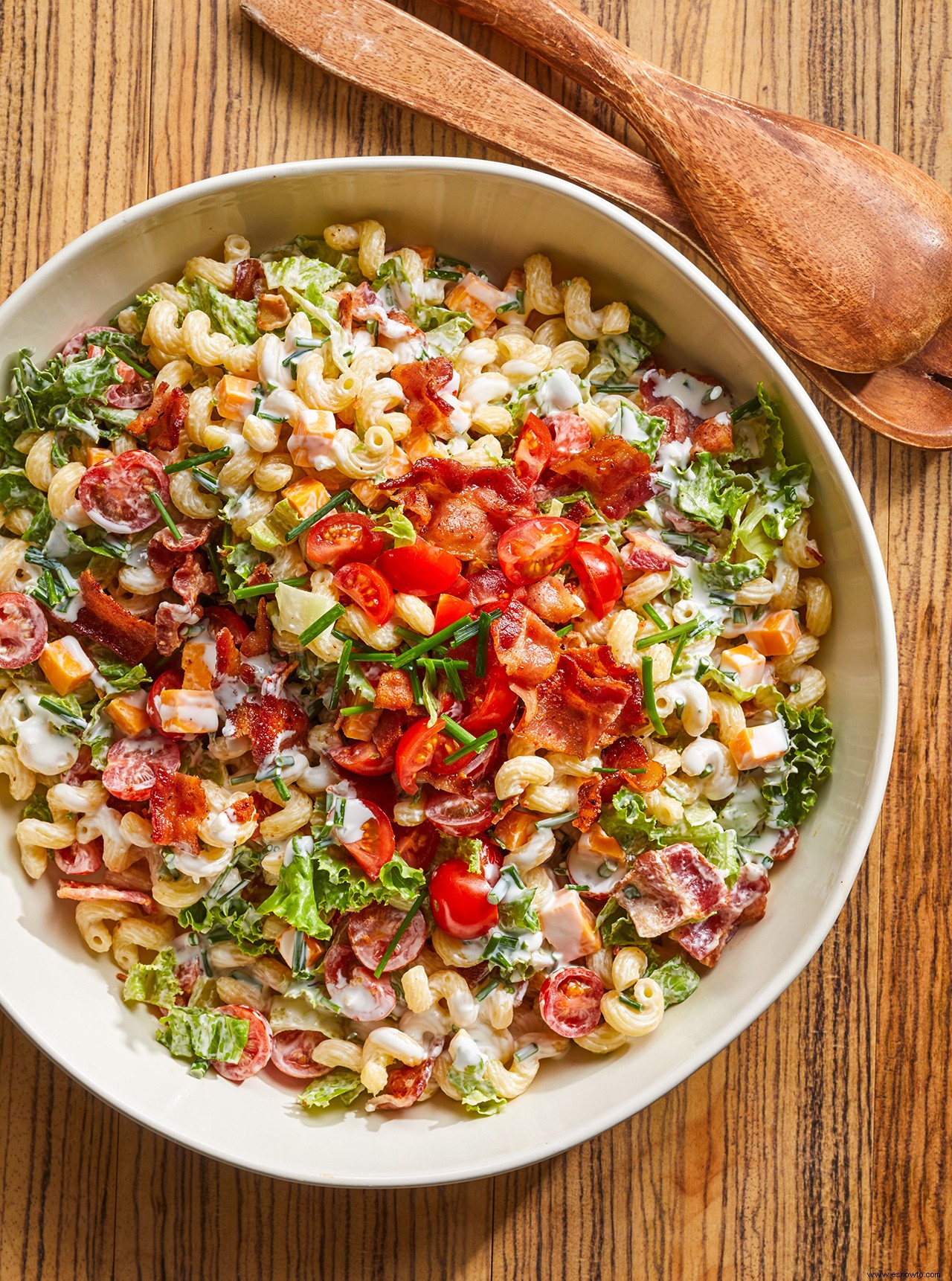 Ensalada de pasta cremosa BLT 