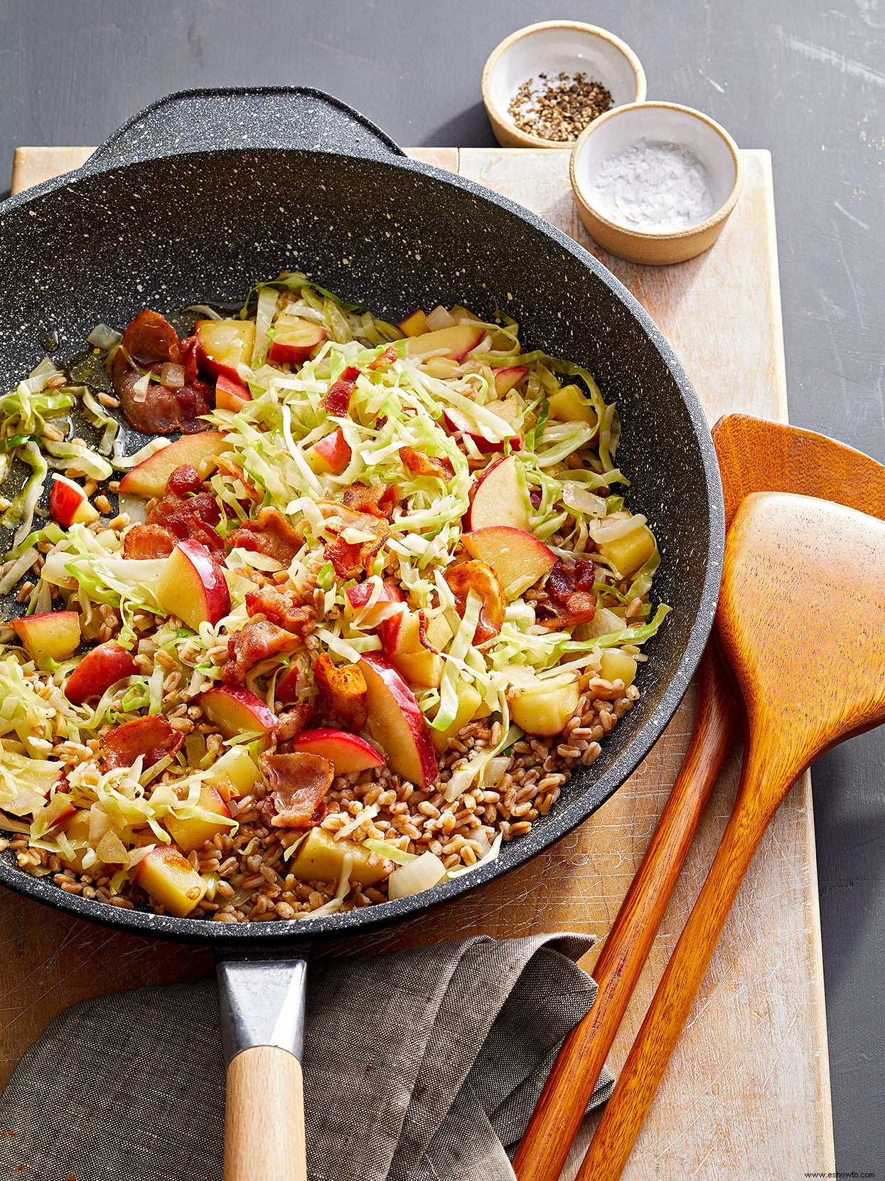 Farro Toss De Col Y Manzana 