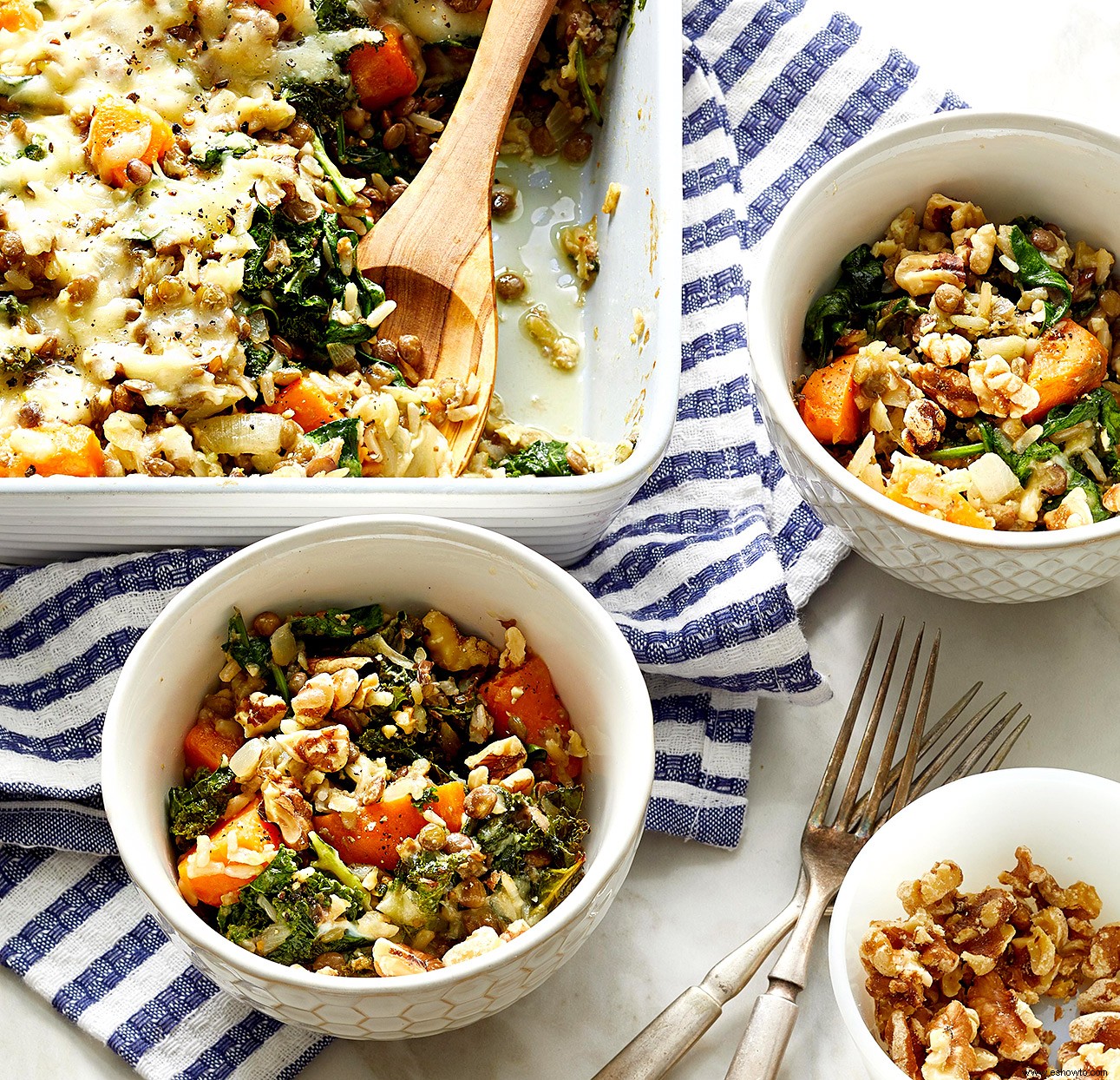 Cazuela de verduras y granos con queso 