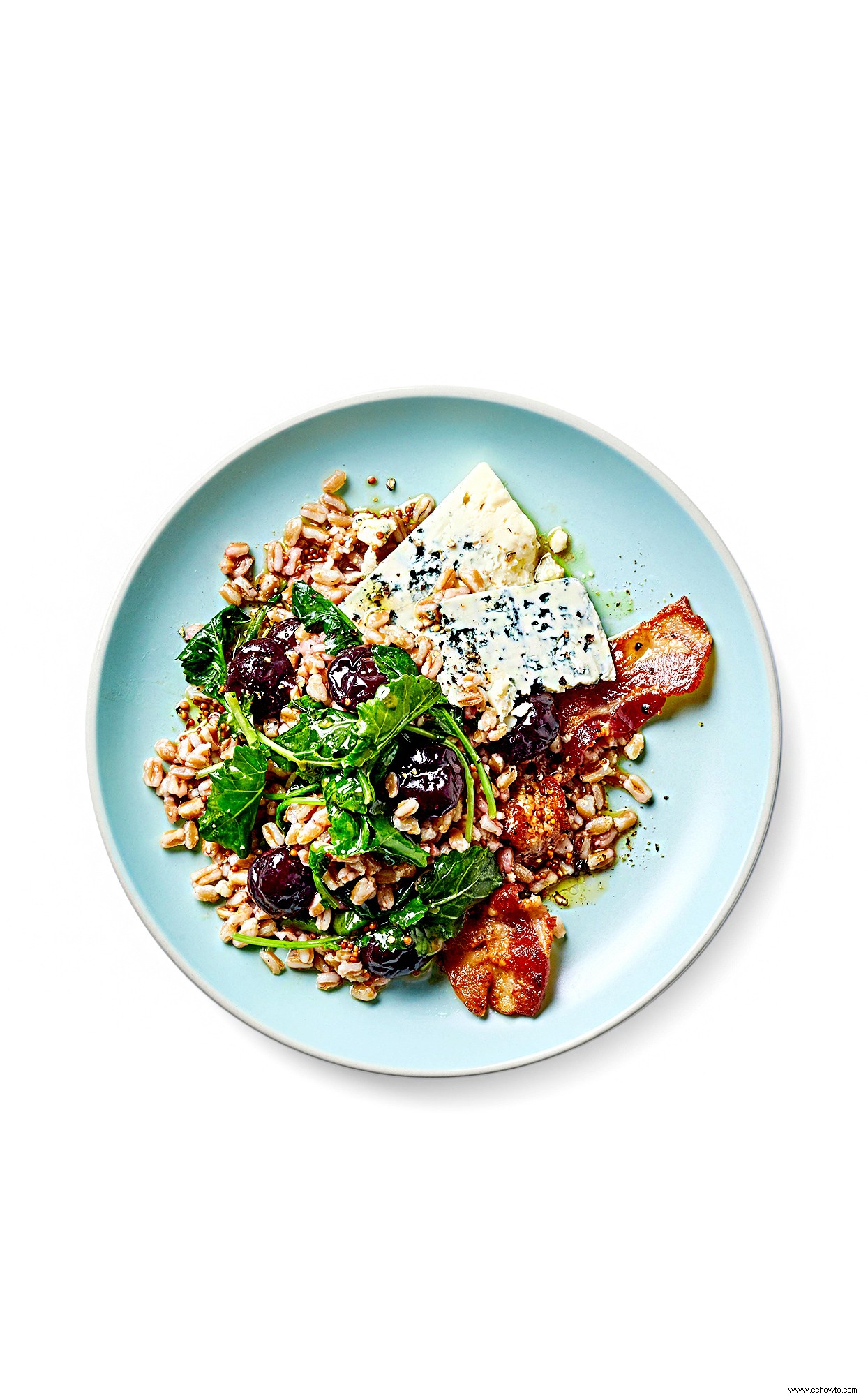 Ensalada De Cereales Con Verduras, Cerezas Y Tocino Crujiente 