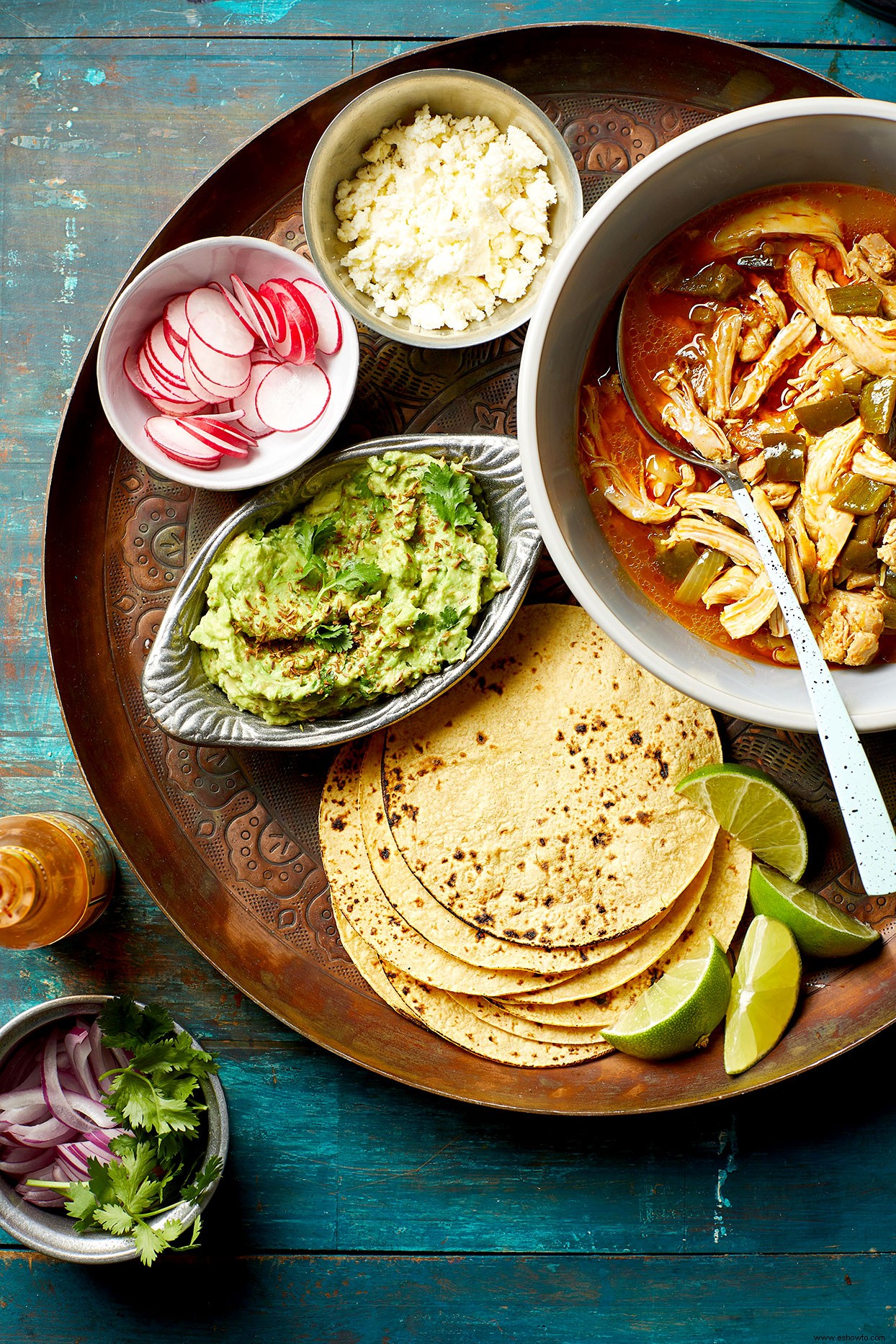 Tacos De Pollo A La Cerveza Con Guacamole De Comino Tostado 