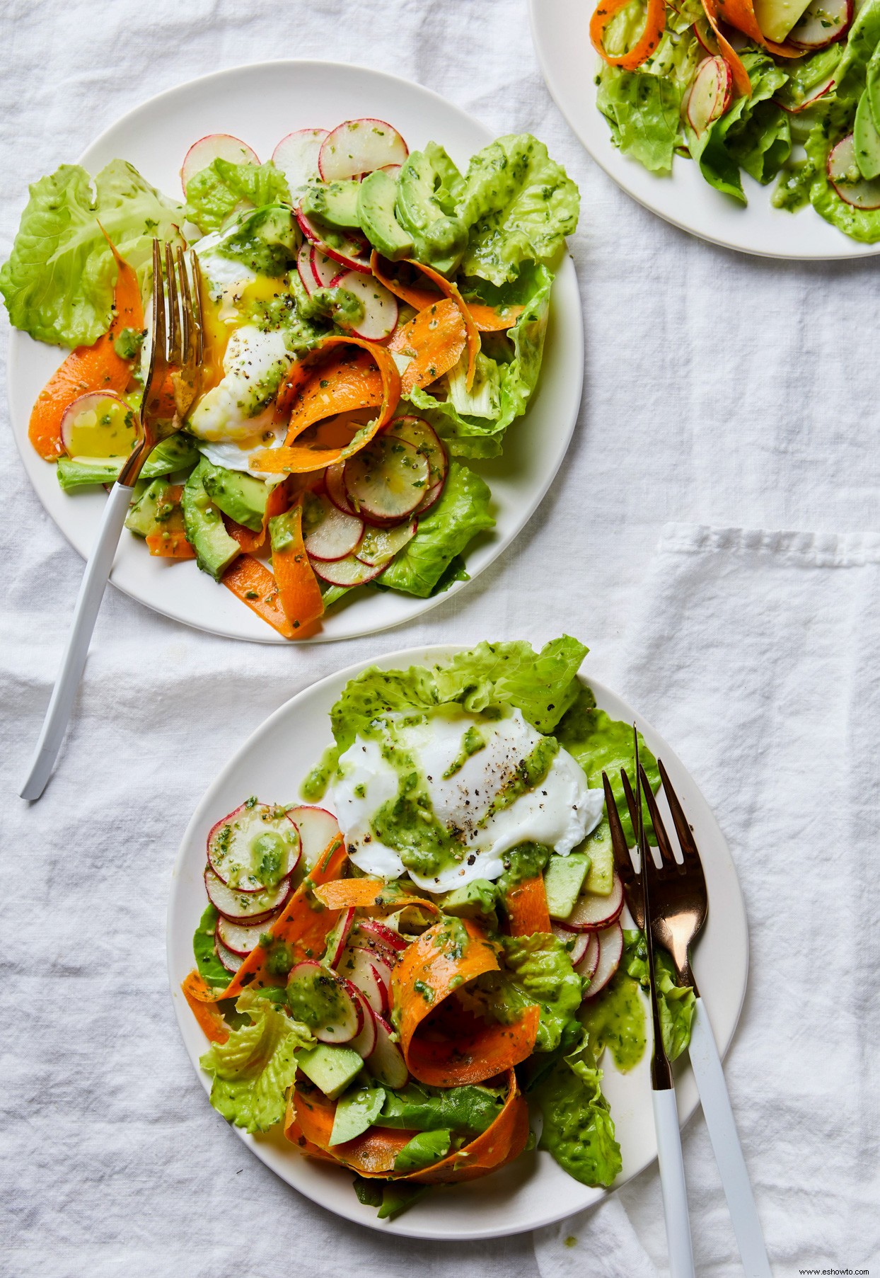 Ensalada de Desayuno con Aguacate y Huevos 