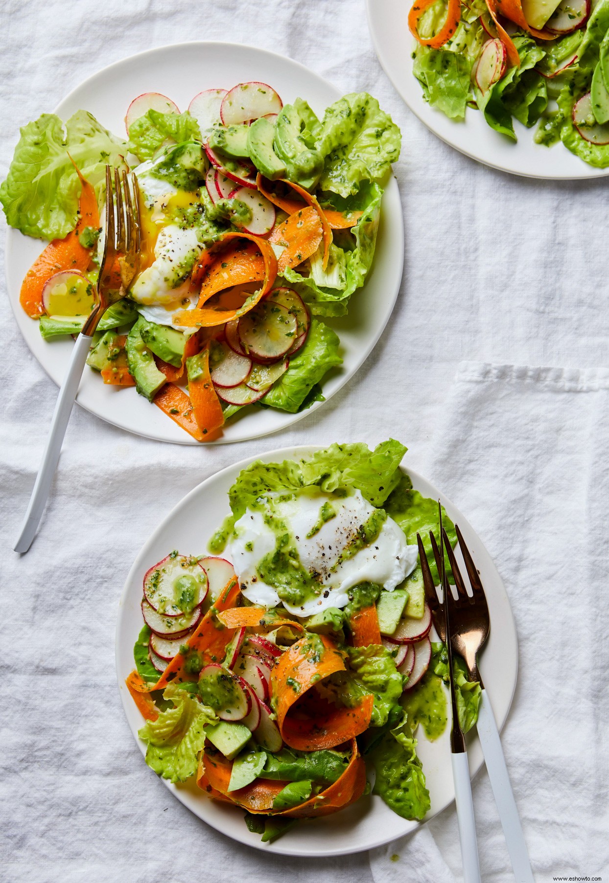 Ensalada de Desayuno con Aguacate y Huevos 