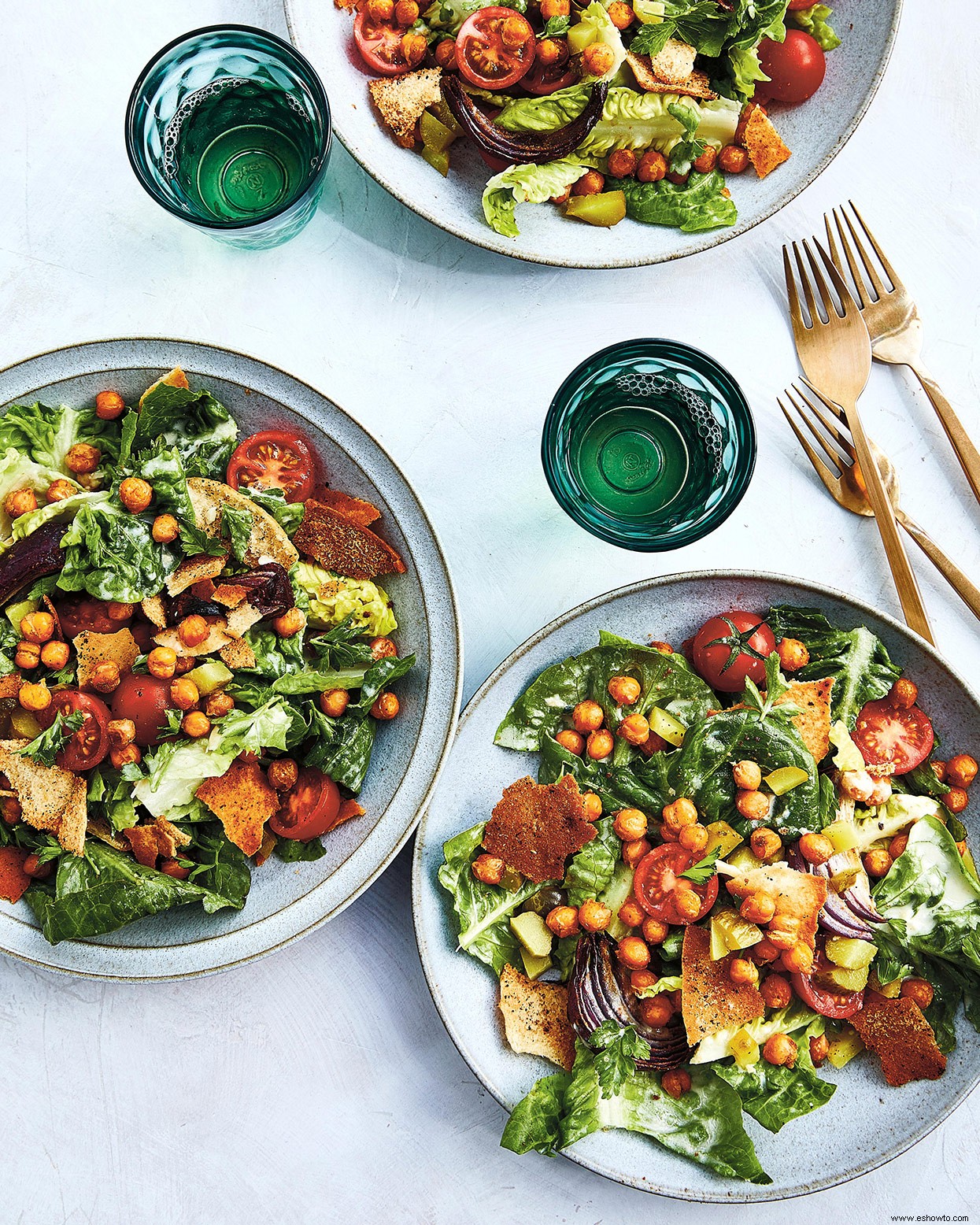 Fattoush de falafel 