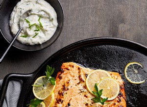 Salmón Asado con Limón y Hierbas Frescas: Receta Rápida y Saludable